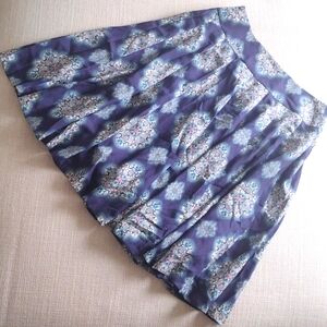 Ann Taylor Midi Skirt. Size 0